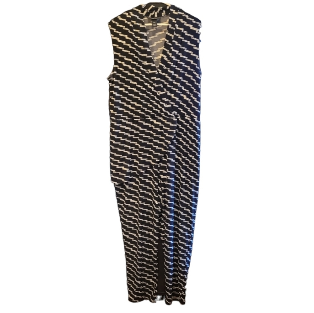 Lane Bryant Black and White Sleeveless Full Length Jumper Size 18/20